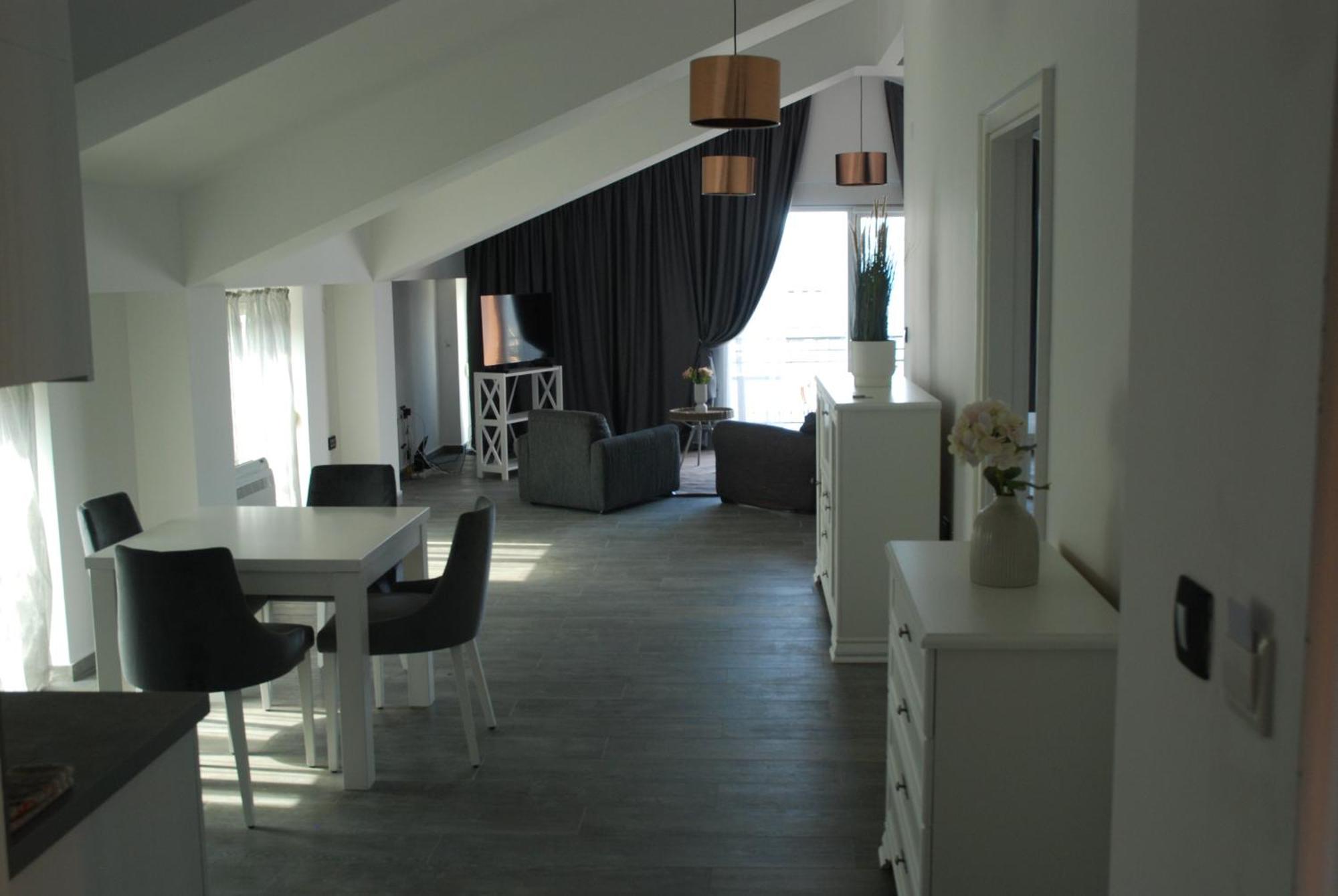 Rustico Apartments 티바트 외부 사진